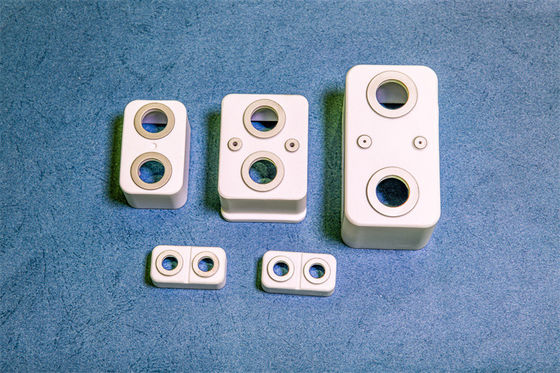 High Temperature Alumina Ceramic Components with 1600-1650C Resistance, 25 W/mK Thermal Conductivity, and Polished Surface Finish