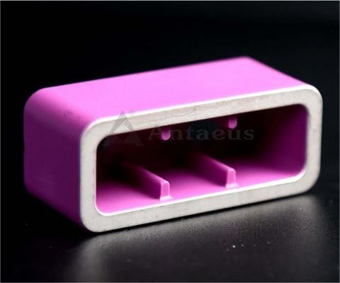 誘電率9～9.7の高性能アルミナセラミック部品、熱伝導率20 W/mK、公差±0.02 mm