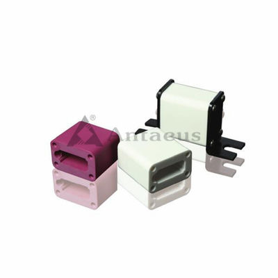 IATF16949 セラミックハウジング アルミナ 密度3.9 G/cm3とROHS硬度 ≥85のセラミックコンポーネント